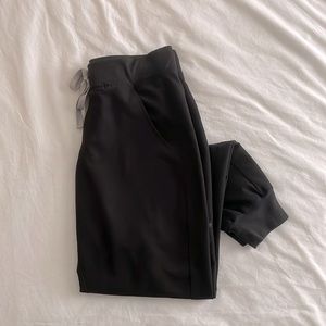 FIGS Women’s Black Zamora Jogger Scrub Pants - Size XS